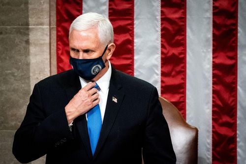 Ông Pence không loại trừ khả năng kích hoạt Tu chính án thứ 25