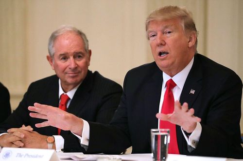 Giới tỷ phú Mỹ quay lưng với ông Trump