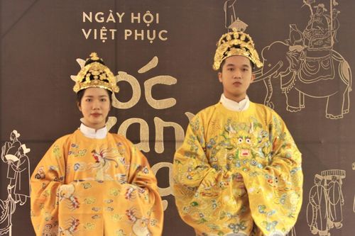 Sinh viên TP.HCM tổ chức sự kiện tái hiện cổ phục