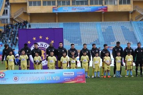 Ban tổ chức Siêu Cup quốc gia phản hồi về sự cố trang phục của cầu thủ nhí