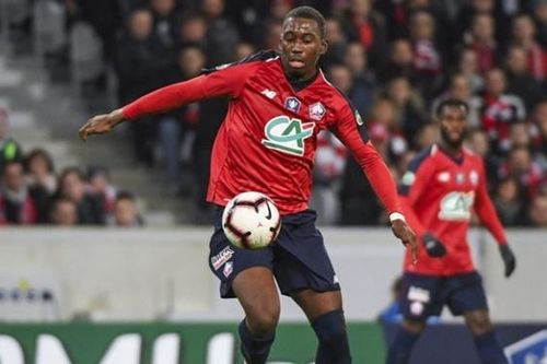 Chuyển nhượng 10/1: MU mua trung vệ 21 tuổi, nhận tin vui về Lingard. Oezil rời Arsenal
