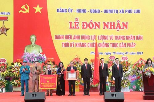 Xã Phù Lưu (huyện Ứng Hòa) đón nhận danh hiệu Anh hùng LLVTND