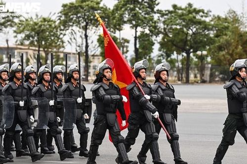 Chùm ảnh: Dàn xe đặc chủng cùng 6.000 người xuất quân bảo vệ Đại hội Đảng