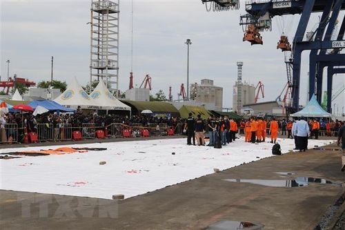 Indonesia triển khai tàu nghiên cứu Baruna Jaya IV để tìm kiếm hộp đen