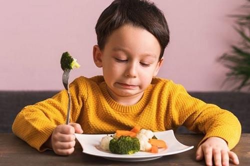 Giải pháp giúp trẻ hết biếng ăn bố mẹ cần biết