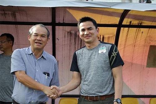 Trước thềm V.League 2021: HAGL 'đá cho vui' là 'bầu' Đức… nói cho vui