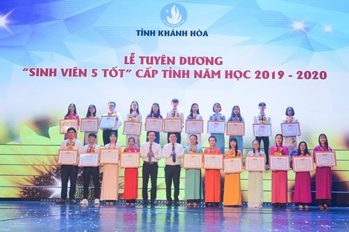 Kỷ niệm 71 năm Ngày truyền thống học sinh, sinh viên và Hội Sinh viên Việt Nam