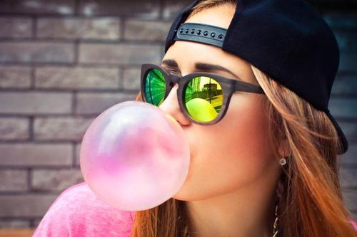 Những tác hại của việc ăn kẹo cao su không phải ai cũng biết