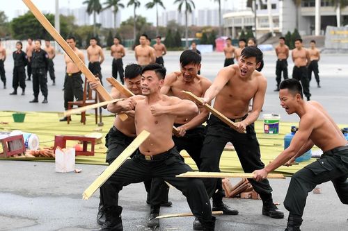 Màn khí công đặc biệt giữa thời tiết lạnh giá