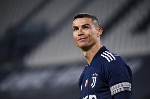 Ronaldo sắp trở thành cầu thủ ghi nhiều bàn thắng nhất thế giới
