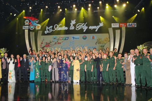 Phó Thủ tướng Trương Hòa Bình dự chương trình 'Xuân là hy vọng'