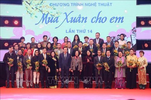 Ấm áp 'Mùa Xuân cho em'