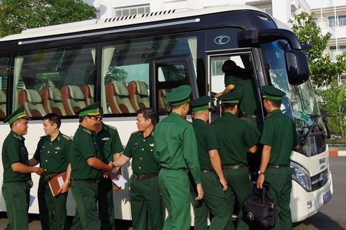 Tăng cường lực lượng biên phòng cho tuyến đầu chống dịch COVID-19