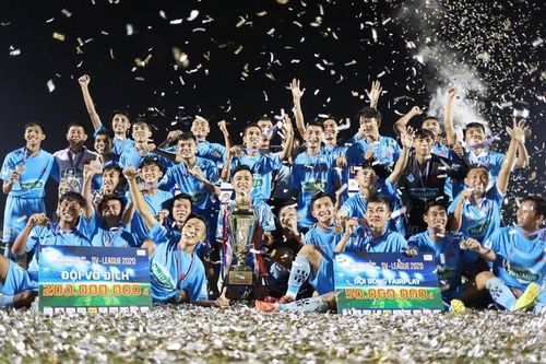 Vô địch SV-League 2020, đội trường ĐH Cần Thơ được 'bầu Hải' thưởng đậm
