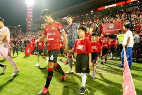'Việt Nam đang là giấc mơ của các cầu thủ Thái Lan'