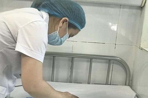 Rét đậm, rét hại, trẻ ồ ạt nhập viện, đặc biệt là trẻ nhỏ ở các khu vực miền núi