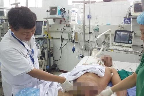 Thông tuyến bảo hiểm y tế: Không nên mở nửa vời!