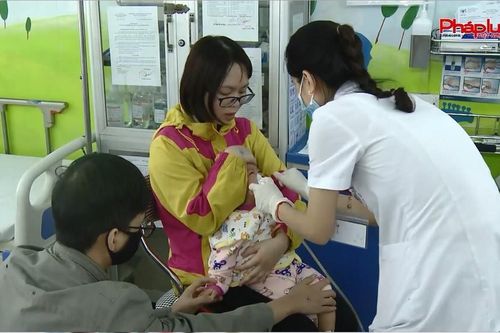Bác sĩ nhi 'mách' cách phòng bệnh hô hấp cho trẻ khi thời tiết lạnh