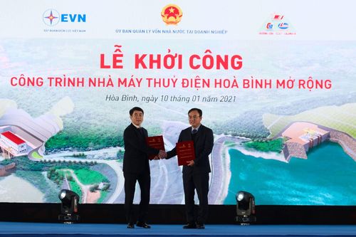 Vietcombank tài trợ 4.000 tỷ đồng xây dựng thủy điện Hòa Bình mở rộng
