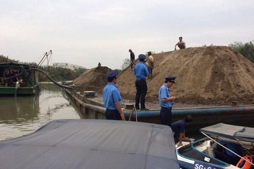 TPHCM: Phát hiện 57 bến thủy nội địa hoạt động không phép