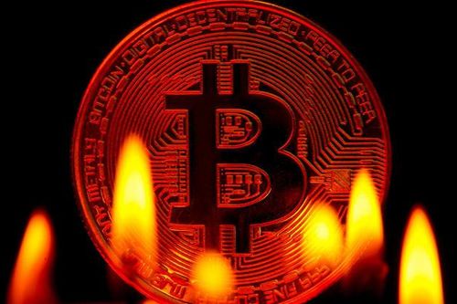 Bitcoin đột ngột lao dốc, vốn hóa bốc hơi 150 tỷ USD trong 24 tiếng