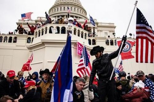 Ủng hộ Tổng thống Donald Trump, hàng loạt nghị sĩ Mỹ mất tài trợ