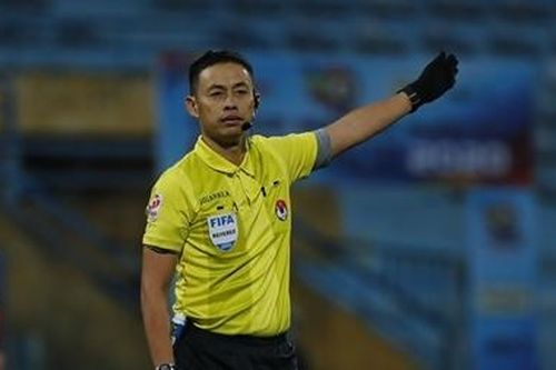 Bữa tiệc Siêu cúp kém vui và cơn 'đau đầu' khó tìm được thuốc giải của giới trọng tài