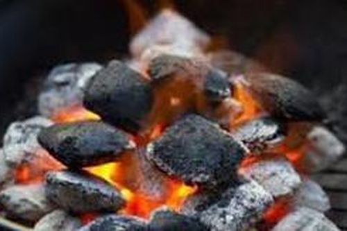 Đốt than sưởi ấm, chị tử vong em nguy kịch