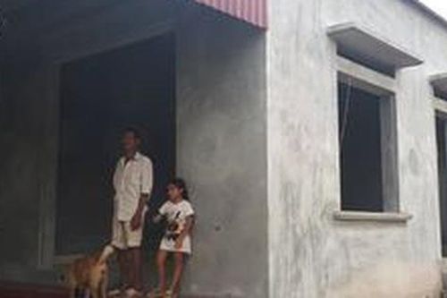 Những đổi thay cuộc sống của bé gái mồ côi sống cùng ông nội