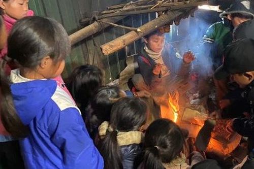 Nghệ An: Rét buốt, nhiều trường cho học sinh nghỉ học