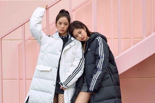 Giới thời trang đang thay đổi mạnh mẽ, mua sắm thế nào để tủ quần áo không lỗi thời?