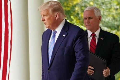 Tổng thống Trump và phó tướng Pence gặp nhau lần đầu sau bạo loạn