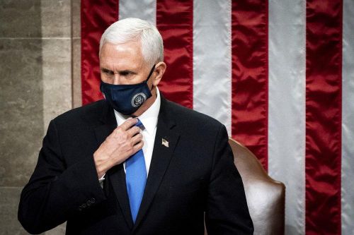 Sau căng thẳng, Tổng thống Trump và ông Pence đã nói chuyện lại