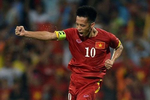 10 năm chờ đợi và Quả bóng Vàng xứng đáng của Văn Quyết