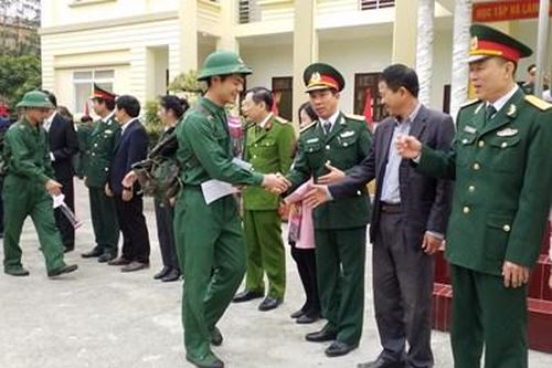 Nhiều cách làm hay khuyến khích công dân nhập ngũ