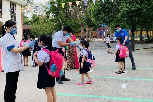 Hòa Bình: Không để dịch bệnh lây lan trong nhà trường