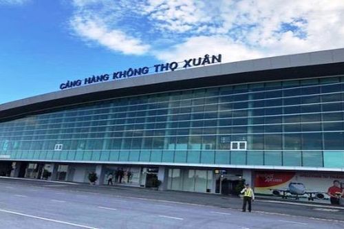 Cấm bay một khách hàng dùng chứng minh thư giả