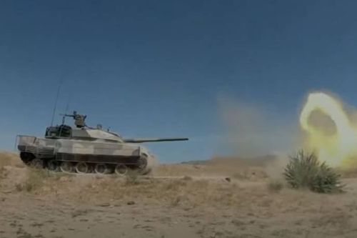 Xe tăng Type 15 Trung Quốc không có cơ hội chống lại T-90 Ấn Độ