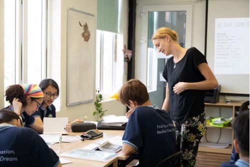 Trường quốc tế đầu tiên của Việt Nam nhận được huy hiệu quốc tế về chứng khó đọc