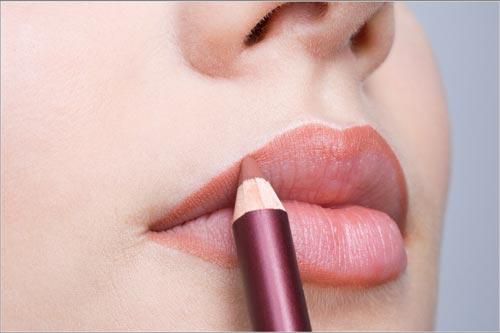 Mẹo hay giúp bạn nâng cao tay nghề đánh son