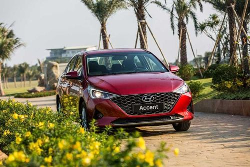 XE HOT (12/1): Bảng giá xe Kia tháng 1, 10 ôtô bán chạy nhất tại Việt Nam tháng 12/2020
