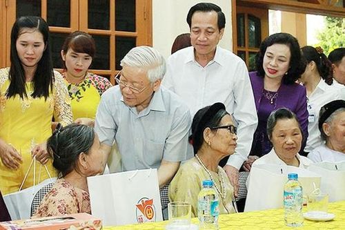 2 mức quà tặng người có công với cách mạng dịp Tết Nguyên đán 2021