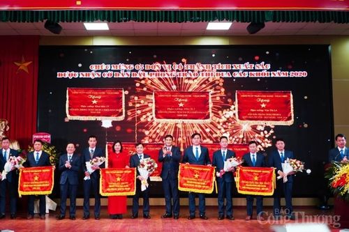 Than Vàng Danh: Đặt mục tiêu khai thác trên 3,2 triệu tấn than nguyên khai năm 2021