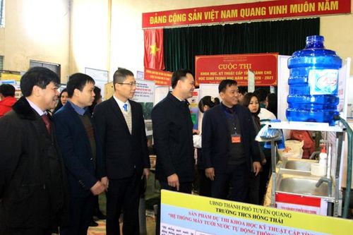 Khai mạc cuộc thi khoa học kỹ thuật dành cho học sinh trung học