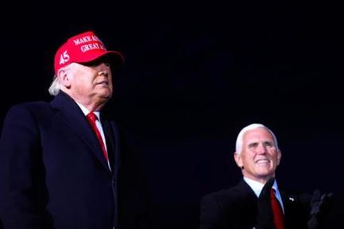 Trump - Pence lần đầu trò chuyện sau cuộc bạo động ở Điện Capitol