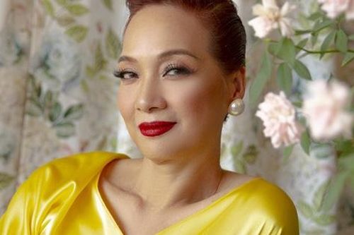 NSND Lê Khanh: 'Tôi nịnh chồng để vào Nam làm việc'