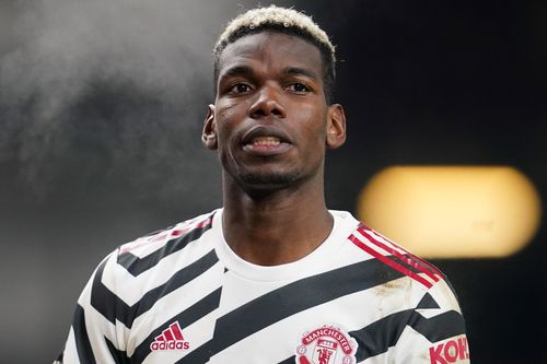 Pogba đưa Man Utd lên ngôi đầu Premier League
