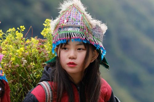 Những bé gái xinh xắn trên cung đường phượt Hà Giang