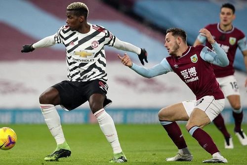 Thắng Burnley 1-0, Man United chiếm ngôi đầu bảng