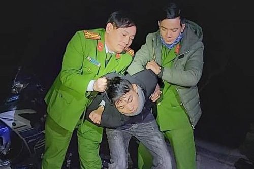 Quật ngã đối tượng dùng xe máy vận chuyển lượng lớn ma túy đi tiêu thụ